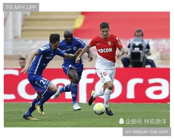 红牌停赛：直接红牌与两黄变红的停赛时长及申诉规则